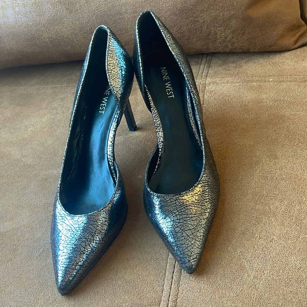 Silver Metallic Crackle Nine West Heel